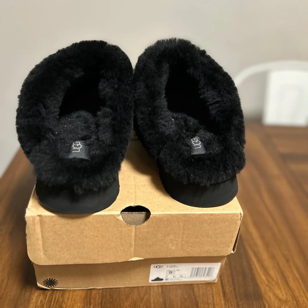 UGG Disquette Black Suede Fur Slippers - Picture 2 of 6